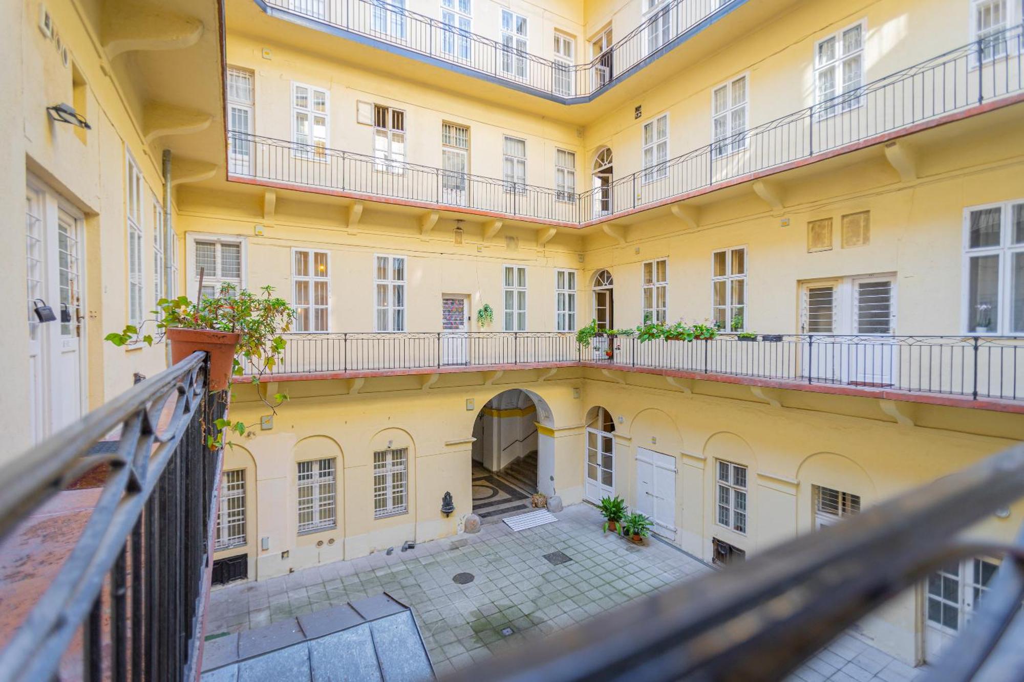 Dorotea - Cosy Home In The Heart Of Budapest Esterno foto